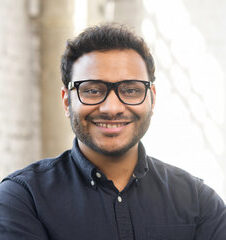 360_F_432896398_99o08tTgBYj8YP2eatvF4zaJu3AdF40E